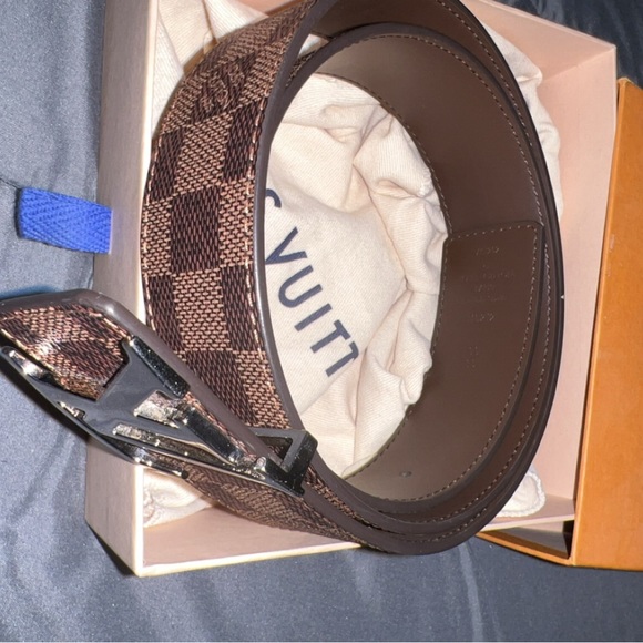 Louis Vuitton belt authentic - Picture 7 of 9